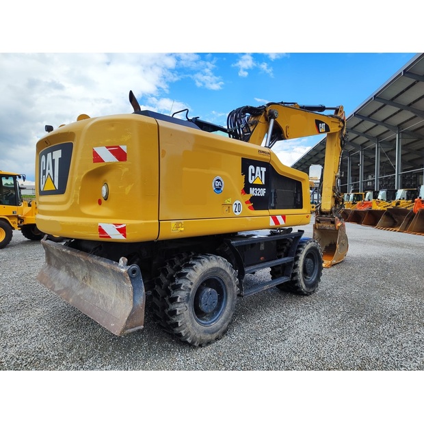 2015 Caterpillar M320F-47708656