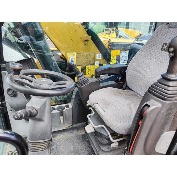 2015 Caterpillar M320F-47708657