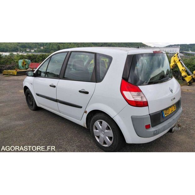 2003 Renault Megane-47711686
