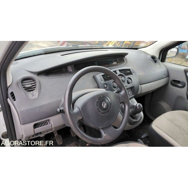 2003 Renault Megane-47711687