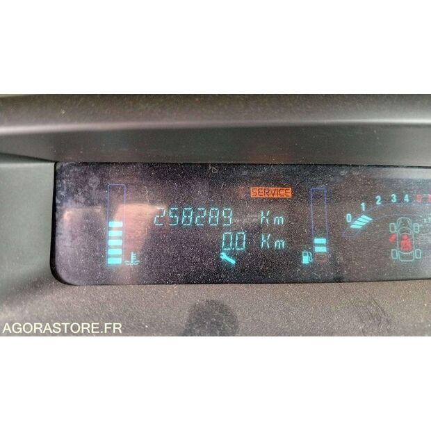 2003 Renault Megane-47711690