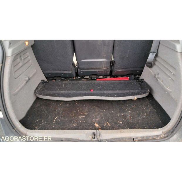 2003 Renault Megane-47711691