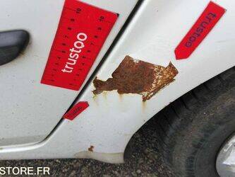 2003-renault-megane-1460904-47711692