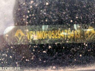 2003-renault-megane-1460904-47711694