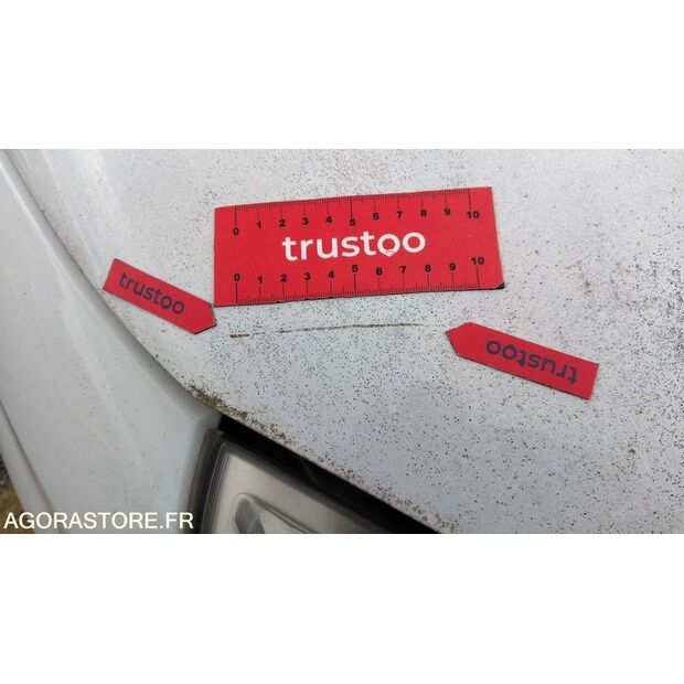2003 Renault Megane-47711700