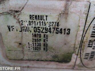 2003-renault-megane-1460904-47711705