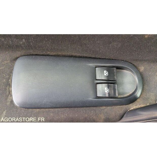 2003 Renault Megane-47711709