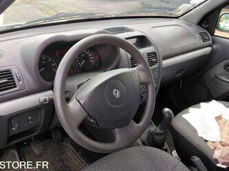 2007-renault-clio-1460906-47711766