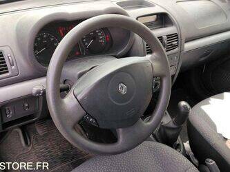 2007-renault-clio-1460906-47711768