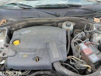 2007-renault-clio-1460906-47711773