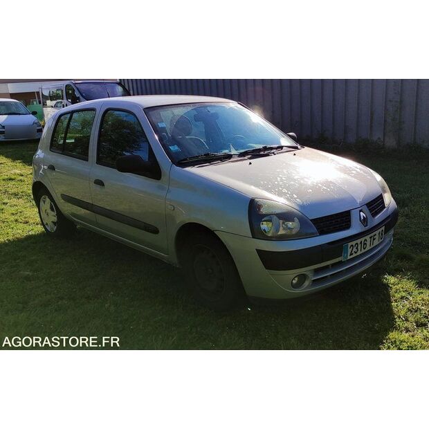 2004 Renault Clio-47711933