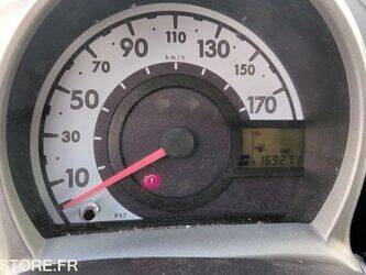 2013-peugeot-107-1460912-47711970