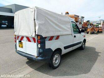 2002-renault-kangoo-1460914-47712008