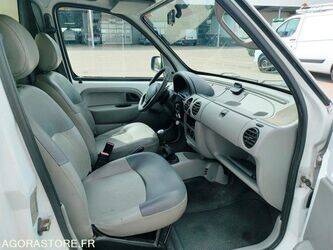 2002-renault-kangoo-1460914-47712011
