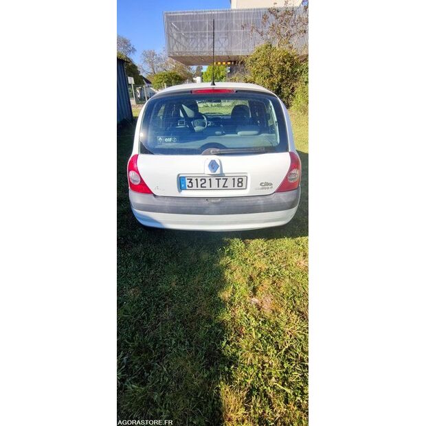 2005 رينو Clio-47712033