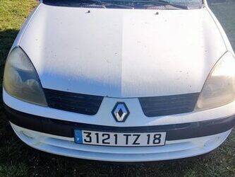 2005-renault-clio-1460915-47712034