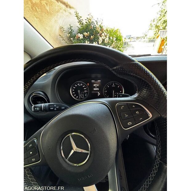 2021 Mercedes-Benz Vito-47712064