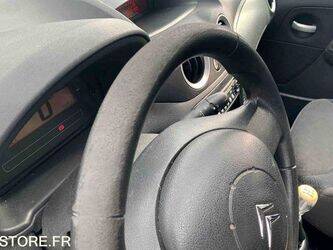 2010-citroen-c3-1460918-47712093