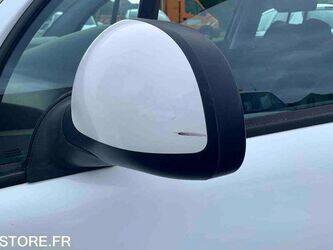 2010-citroen-c3-1460918-47712102
