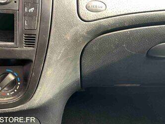 2010-citroen-c3-1460918-47712107