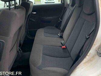 2010-citroen-c3-1460918-47712116