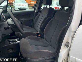 2010-citroen-c3-1460918-47712122