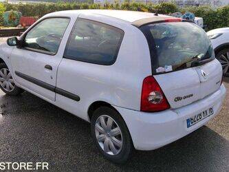 2006-renault-clio-1460919-47712184