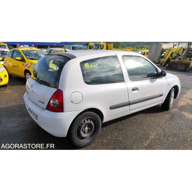 2006 Renault Clio-47712185