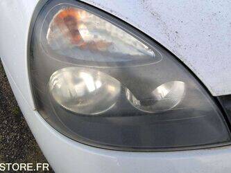 2006-renault-clio-1460919-47712191