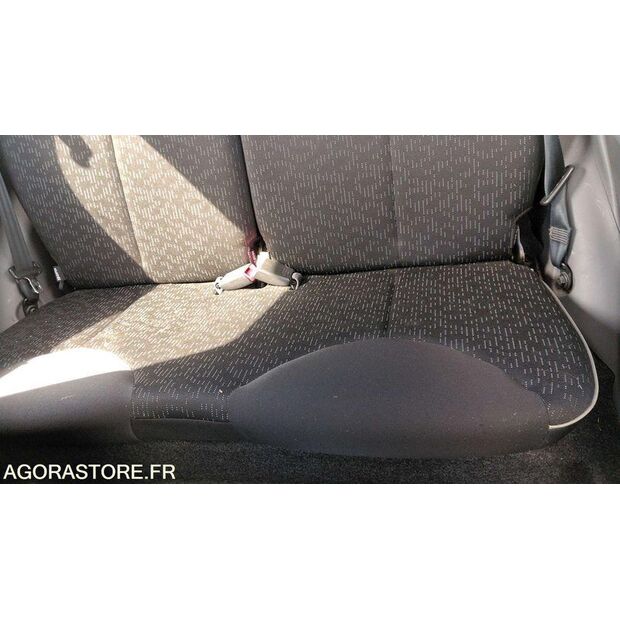 2011 Peugeot 107-47712259