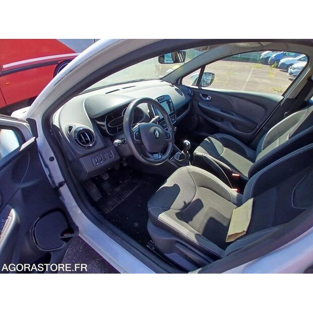 2016 Renault Clio-47712281