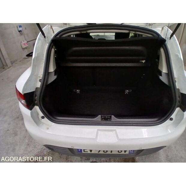 2018 رينو Clio-47712424