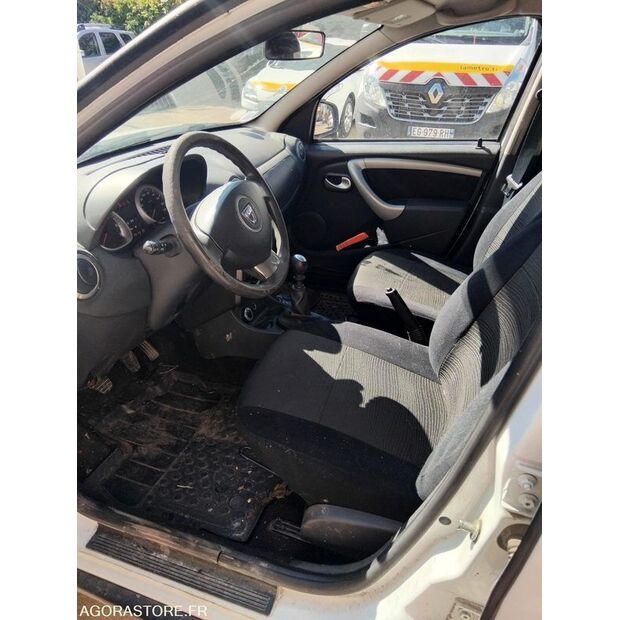 2013 داسيا DUSTER-47712537