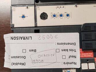 schneider-electric-47712606