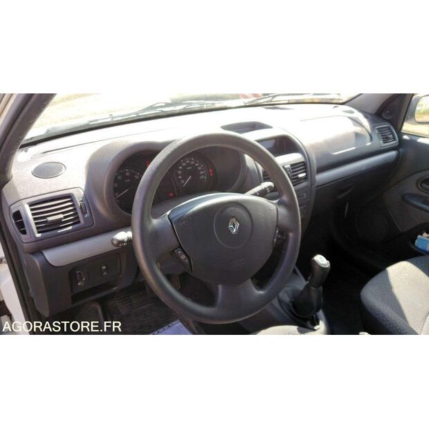 2008 رينو Clio-47712626