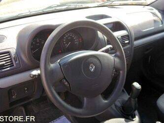 2008-renault-clio-1460933-47712626