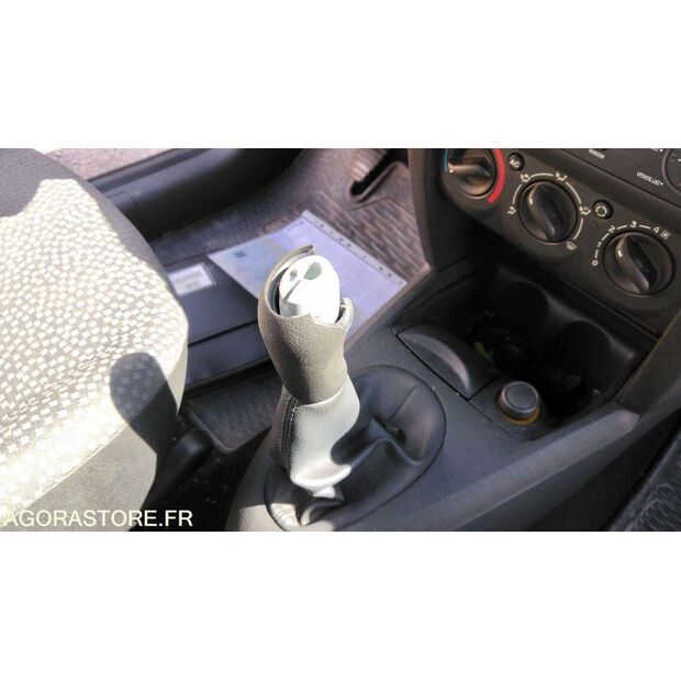 2008 رينو Clio-47712630