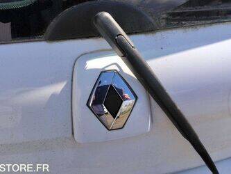 2008-renault-clio-1460933-47712634