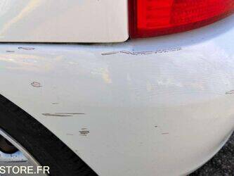 2008-renault-clio-1460933-47712639