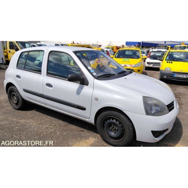 2008 Renault Clio-47712784