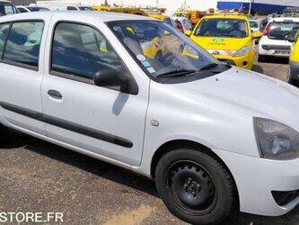 2008-renault-clio-1460939-47712784