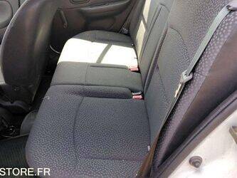 2008-renault-clio-1460939-47712791