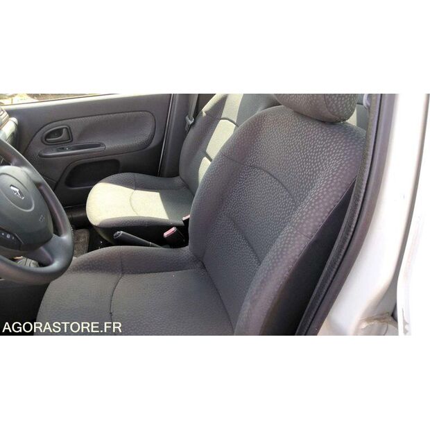 2008 Renault Clio-47712794