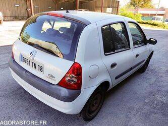 2006-renault-clio-1460940-47712834