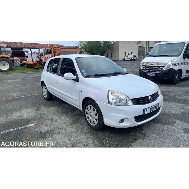 2009 Renault Clio-47712857