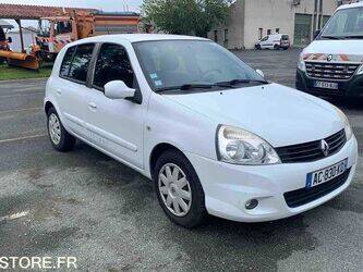 2009-renault-clio-1460941-47712857