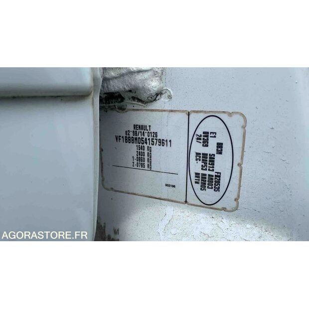 2009 Renault Clio-47712875