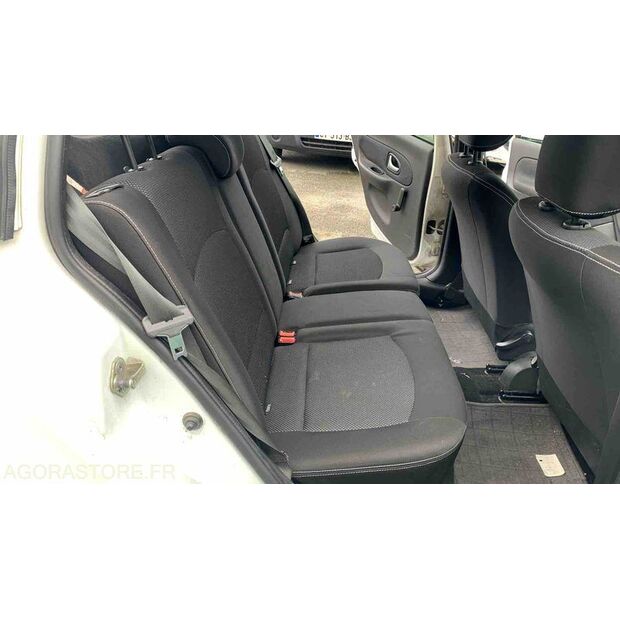 2009 Renault Clio-47712876