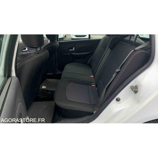 2009 Renault Clio-47712879