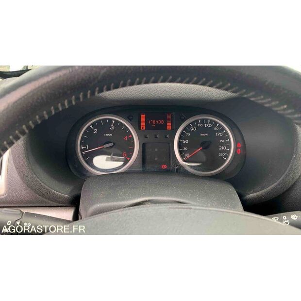 2009 Renault Clio-47712896